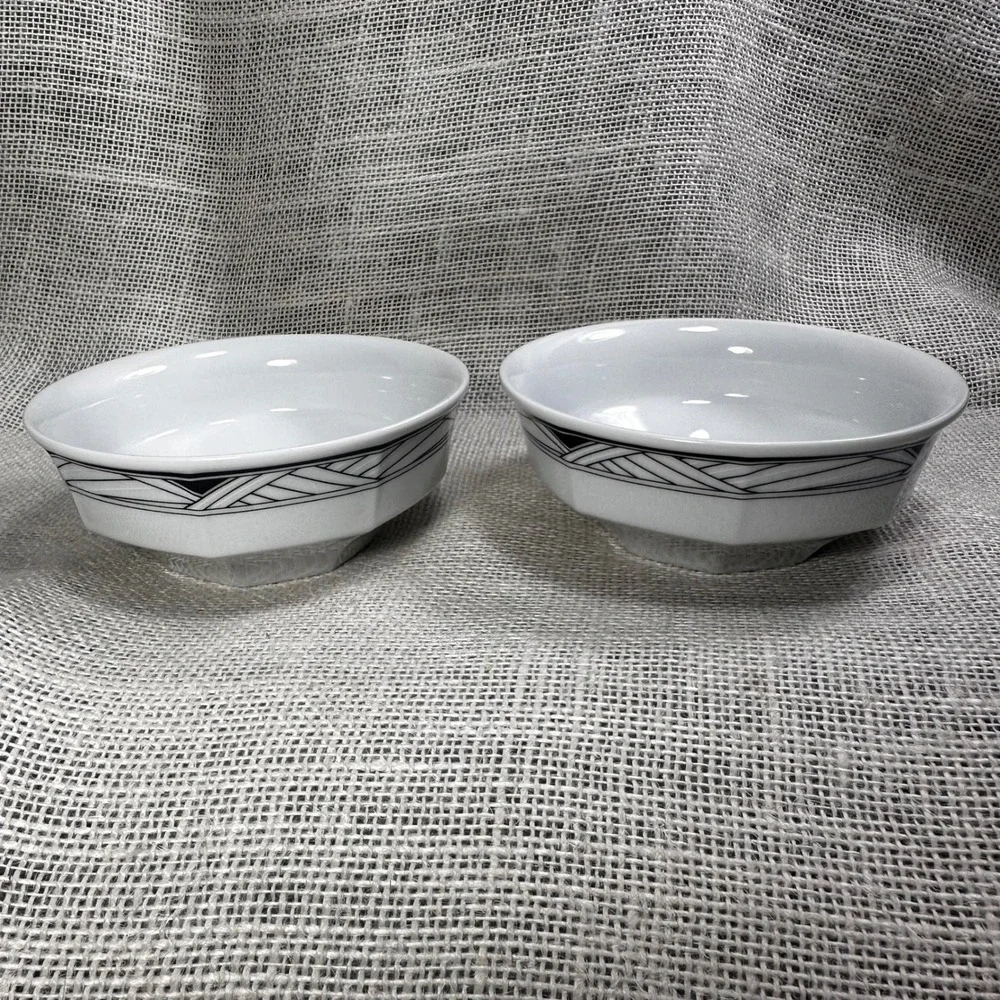 Studio Nova Synthesis Y0031 Black White Geometric Fruit Bowls Set of 2 Thailand